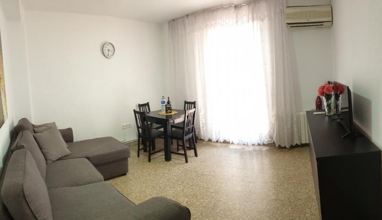 Apartment For 6 People. Валенсія Екстер'єр фото