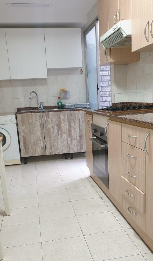 Apartment For 6 People. Валенсія Екстер'єр фото