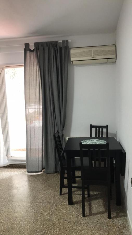 Apartment For 6 People. Валенсія Екстер'єр фото